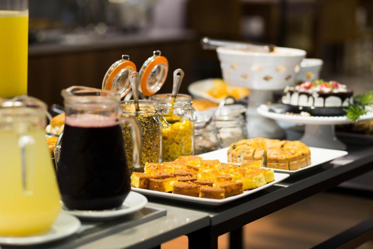 Tropikalya Gold Hotel Balneario Camboriu Ngoại thất bức ảnh